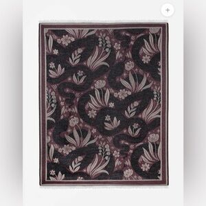Disturbia Deception Floral Snake Woven Blanket - Purple